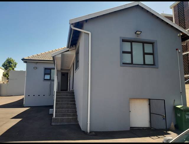 683M² OFFICE FOR SALE IN WINDERMERE